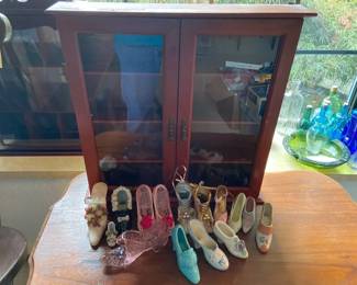 Decorative Highheeled Shoes including Pink Fenton Shoe with Display Shelving
