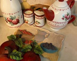 Pfaltzgraff Apple Fruit Motif Tea Pot Carafe  Candles With Other Fruit Decor