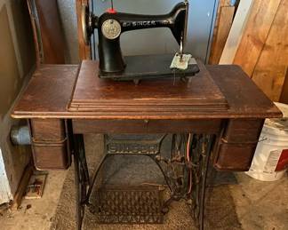 Antique Singer Treadle Sewing Machine  Wood Cabinet