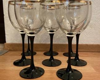 8 Gold Rimmed Wine Glasses With Black Stems