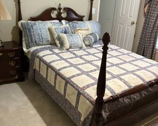 Queen 4 Poster Bed