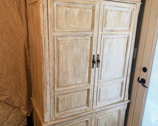 Armoire