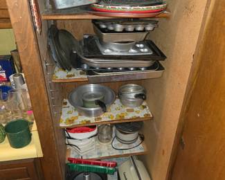 Kitchen pans