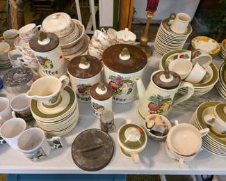 Tons of kitchen glassware