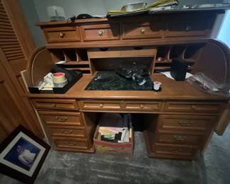 Rolltop desk