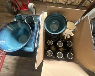 Oneida dishes