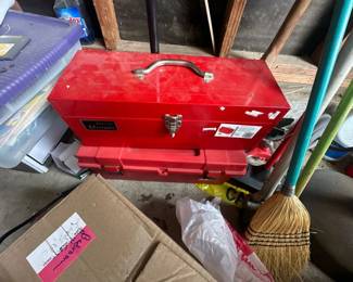 Tool chest