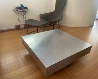 SQUARE METAL TABLE