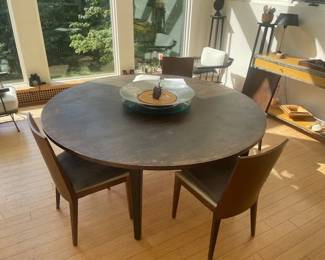 5' ROUND TABLE 6 CHAIRS