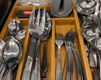 Cambridge Silversmiths Stainless Flatware Set with Bamboo Organizer