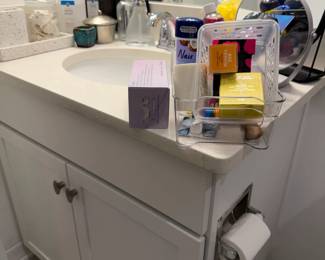 Assorted Personal Care and Vanity Items