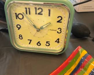 Tinload . Retro Analog Alarm Clock Mint Green