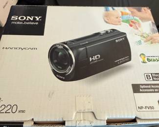 Sony Handycam HDRCX Camcorder