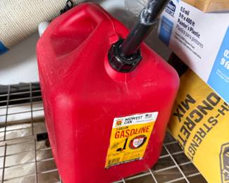 Midwest Can Gallon Gasoline Container with Flame Mitigation Device