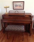 Upright piano
