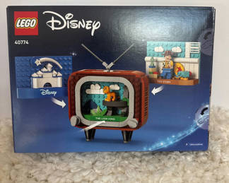 Lot 52: Lego Disney Classic Animation Scenes Set