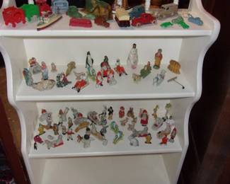 Nice Bookshelf, Collectible Figurines