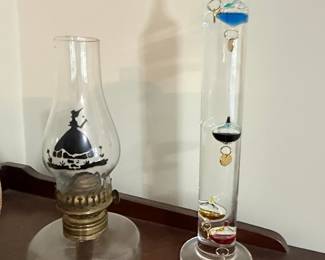 Miniature Oil Lamp with Silhouette and Galileo Thermometer