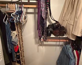 Estate Closet Contents
