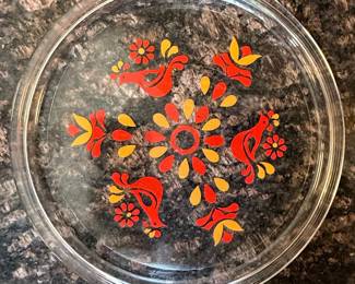 Pyrex Friendship Pattern Casserole Dish with Lid