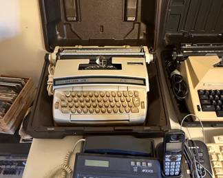 Smith-Corona Coronet Super 12 Electric Typewriter