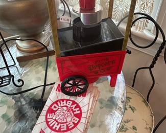 Nostalgia Electrics Old Fashioned Popcorn Maker