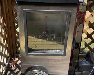 Masterbuilt Electric Smoker with Window