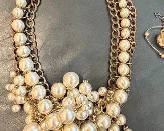 Vintage Faux Pearl and Gold Tone Chain Bib Necklace