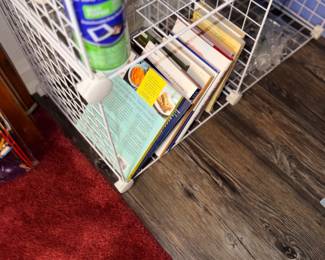 Items Located In 2nd Bedroom
