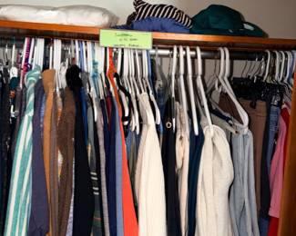 Items Located In 1st Bedroom (MASTER)