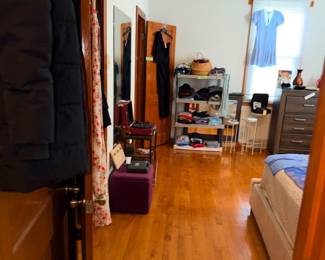 Items Located In 1st Bedroom (MASTER)