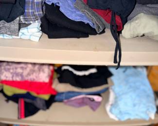 Items Located In 1st Bedroom (MASTER)
