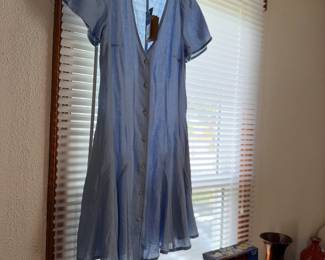 Items Located In 1st Bedroom (MASTER)