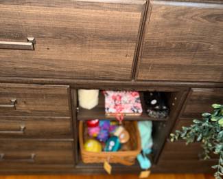 Items Located In 1st Bedroom (MASTER)
