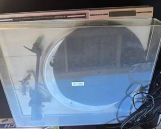Vintage Pioneer PL-450 Auto-Return Stereo Turntable — classic Pioneer component with clear dust cover and tonearm/cartridge assembly. Great find for vintage audio collectors, vinyl enthusiasts or restoration. Untested/sold as found — come inspect it and make an offer!