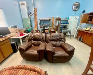 Large and comfy recliners