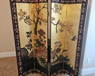 Beautiful Asian black lacquer and gold leaf 4 panel folding room divider