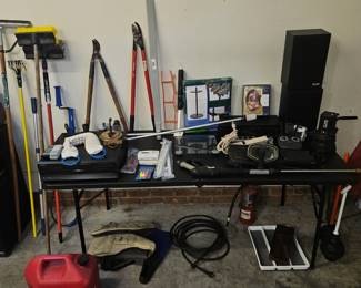 Bose Speakers and various tools