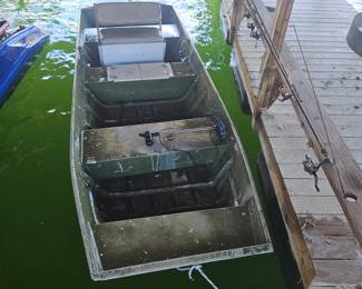 Flat Bottom Bass Boat