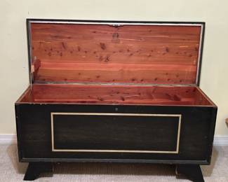 Lane cedar chest