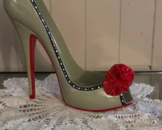 "Red Bottom" ceramic stiletto 