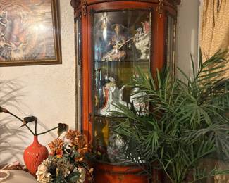 Gorgeous curio