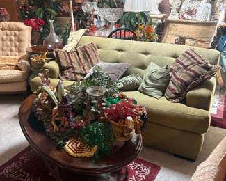 Hide a bed couch