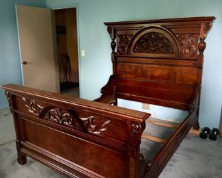 Antique Victorian full size bed