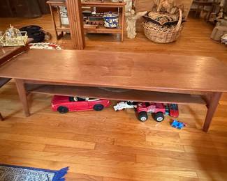 Vintage Mid-Century Modern Teak Coffee Table with Lower Shelf