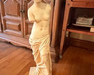 Vintage A. Santini Venus de Milo Plaster Statue