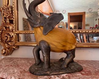 Vintage Tin Chi Elephant Accent Lamp with Amber Glass