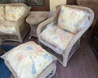Vintage Henry Link Wicker Patio Furniture Set