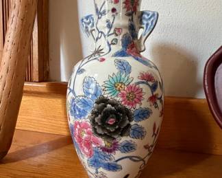 Vintage Chinese Porcelain Vase with Floral Motif and Handles