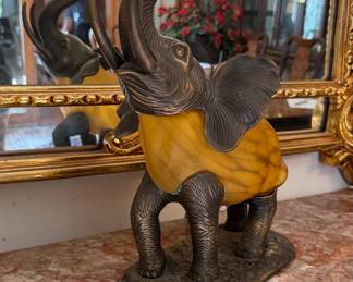 Vintage Tin Chi Elephant Accent Lamp with Amber Glass